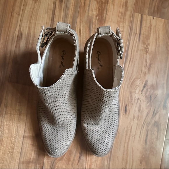 QUPID Perforated Cutout Womens Booties - Picture 9 of 10